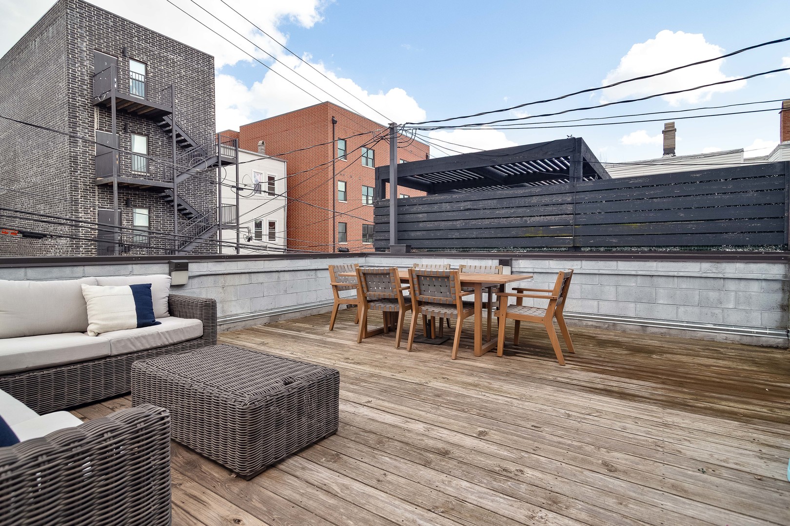1639 North Artesian Avenue Chicago IL 60647