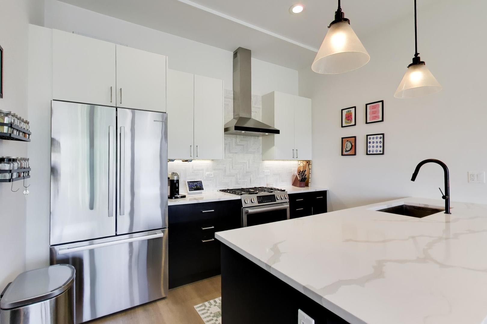 2423 West Fullerton Avenue Chicago IL 60647