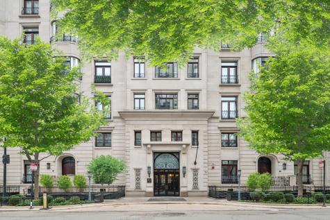 65 East Goethe Street Chicago IL 60610
