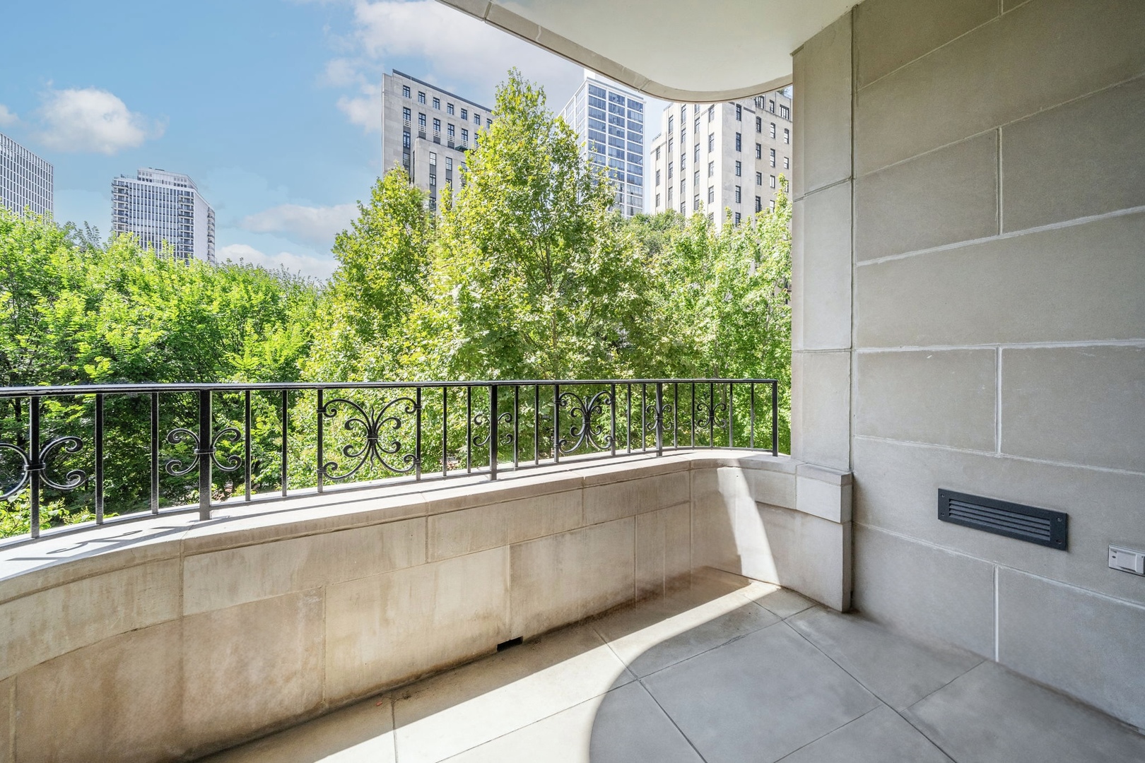 65 East Goethe Street Chicago IL 60610