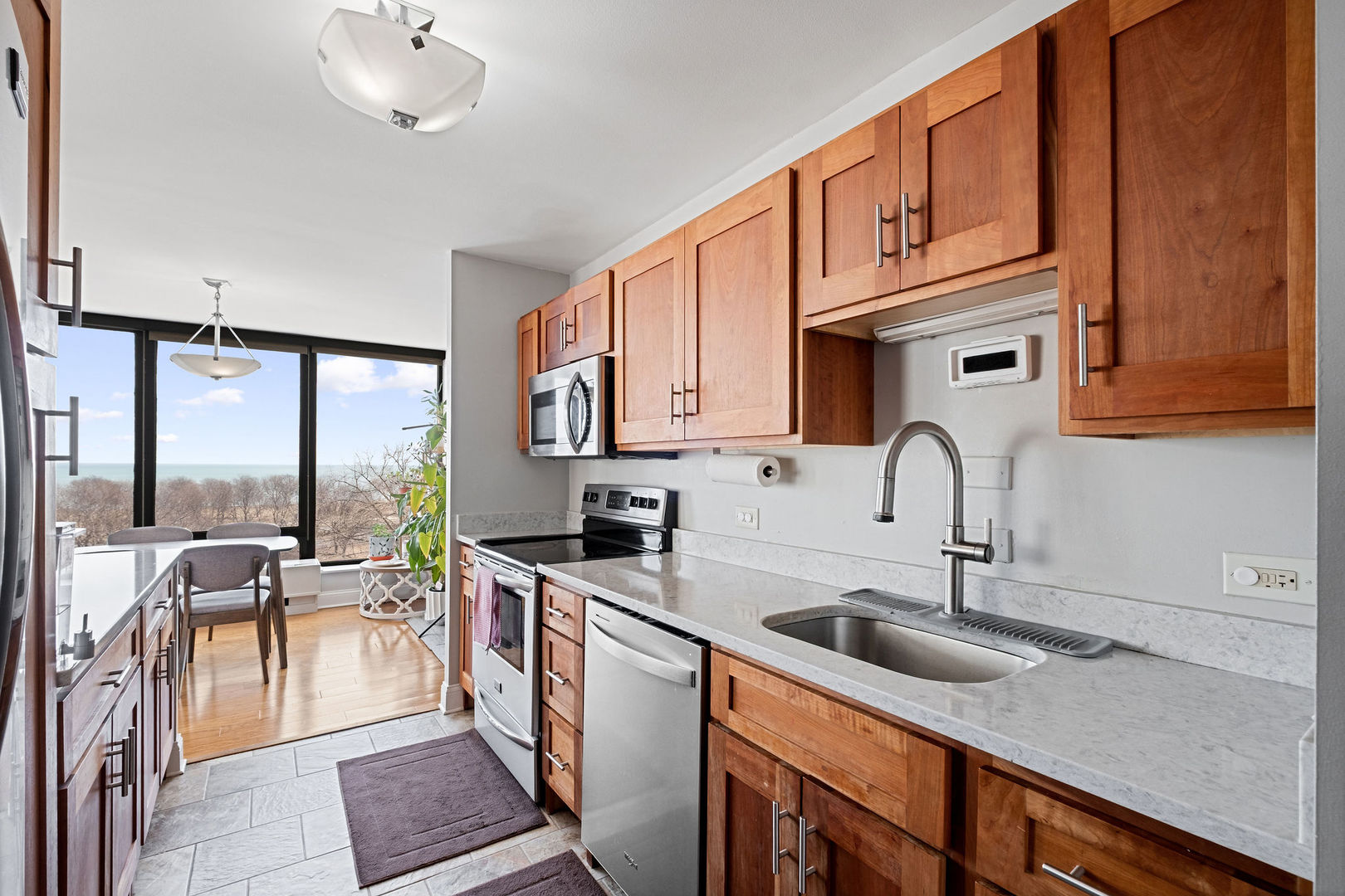 5445 North Sheridan Road Chicago IL 60640