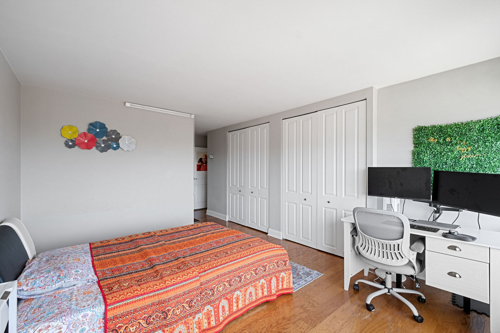 5445 North Sheridan Road Chicago IL 60640