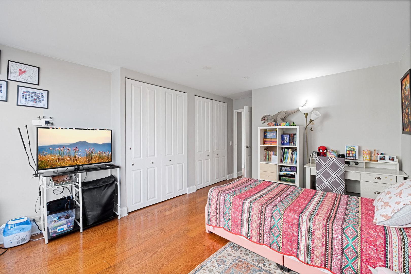 5445 North Sheridan Road Chicago IL 60640