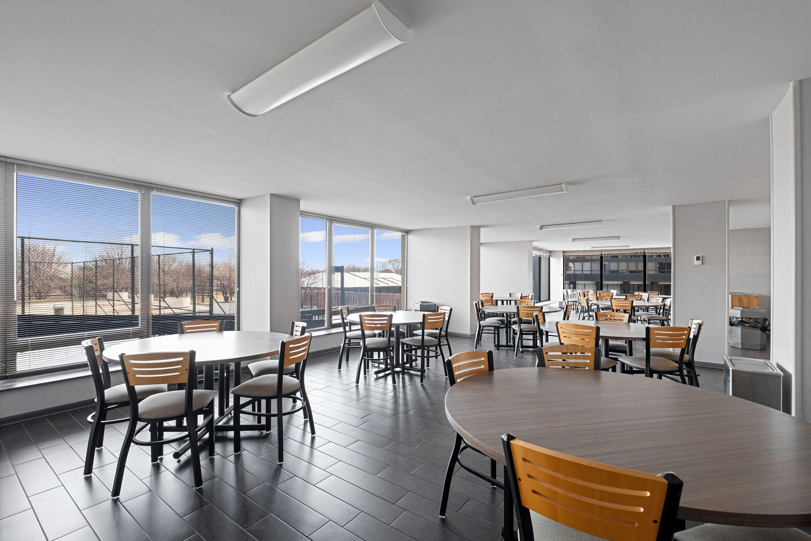 5445 North Sheridan Road Chicago IL 60640