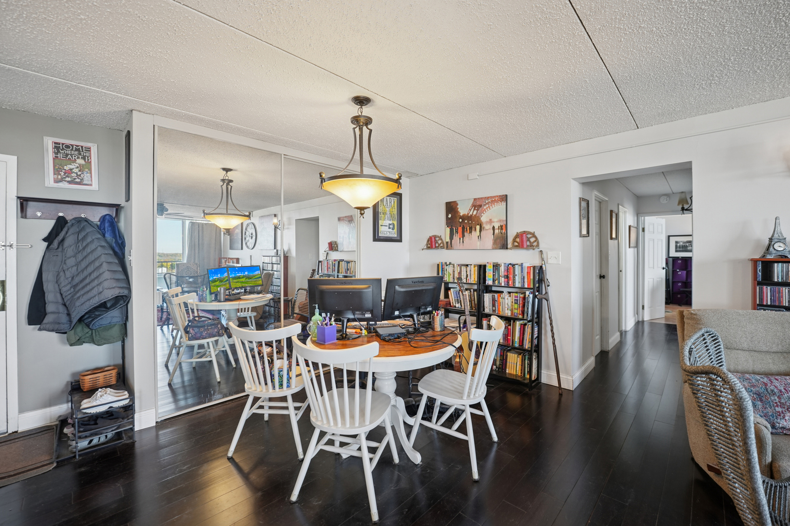 2005 South Finley Road Lombard IL 60148