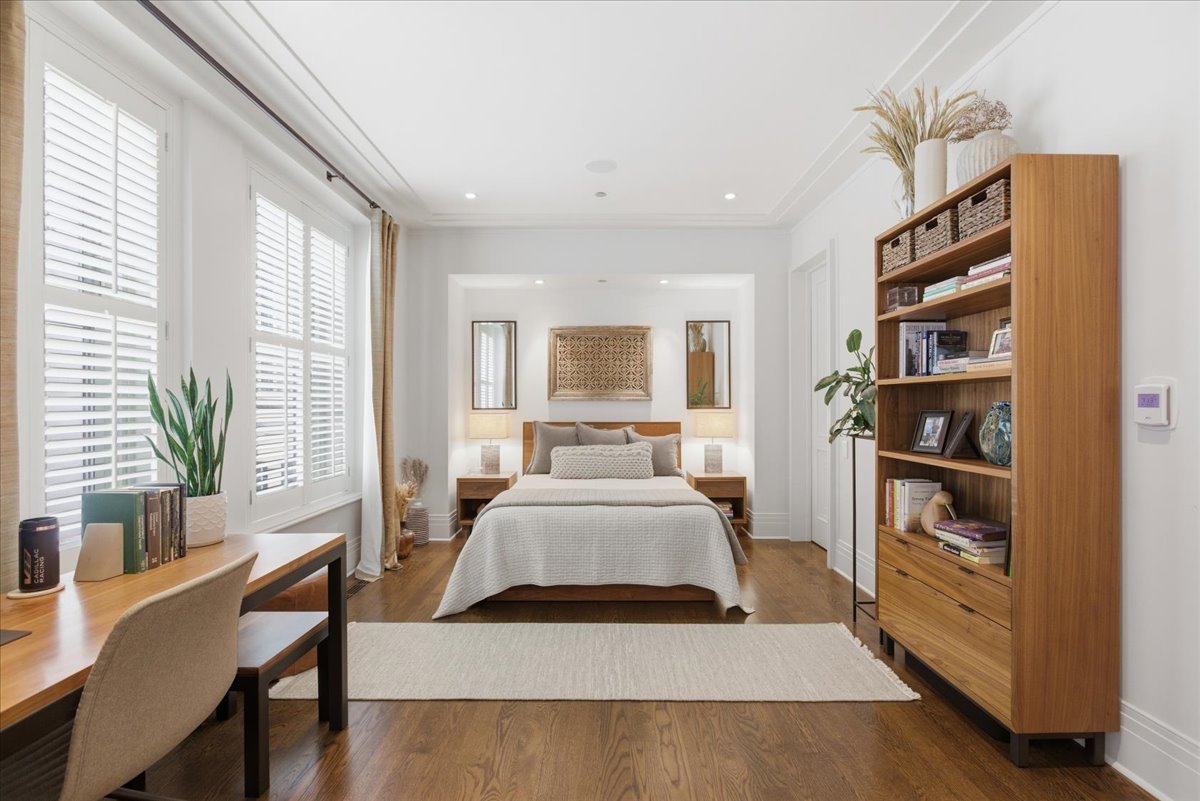 159 East Walton Place Chicago IL 60611