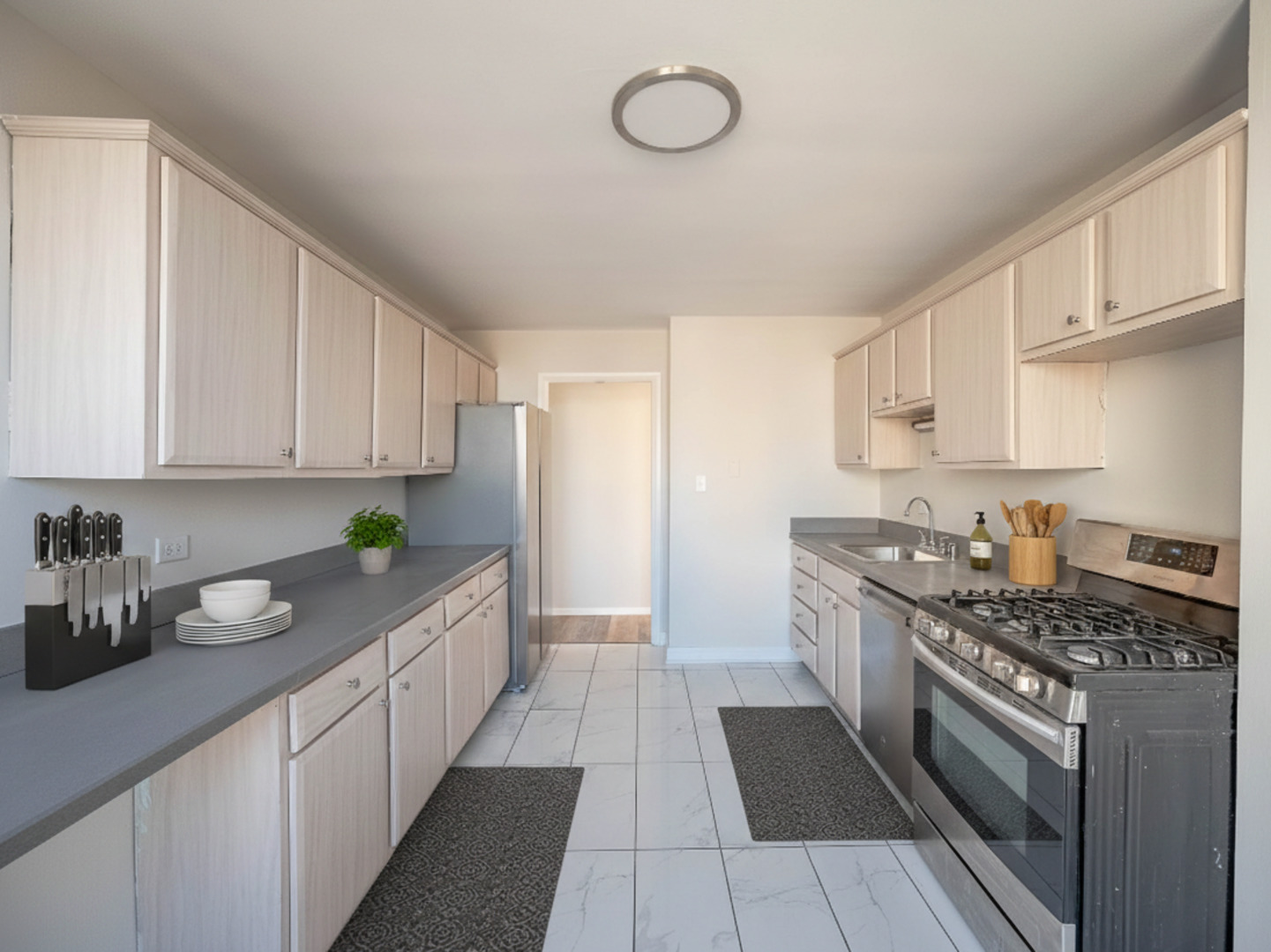 5201 South Cornell Avenue Chicago IL 60615