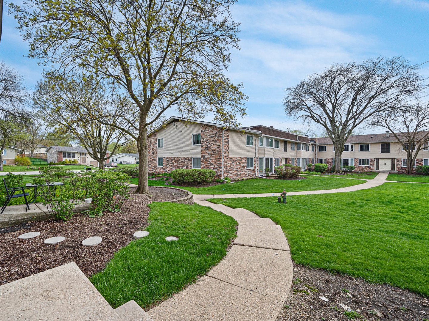 3030 Roberts Drive Woodridge IL 60517