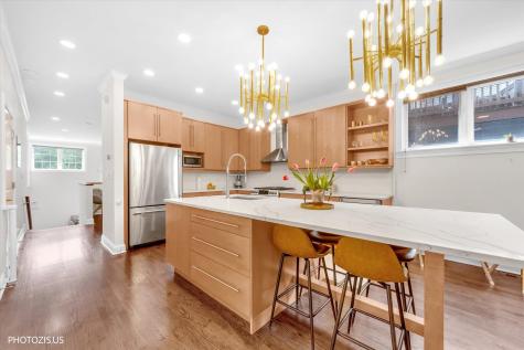 1718 West Superior Street Chicago IL 60622
