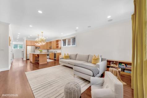 1718 West Superior Street Chicago IL 60622