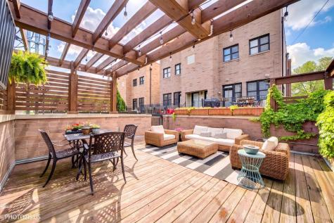 1718 West Superior Street Chicago IL 60622