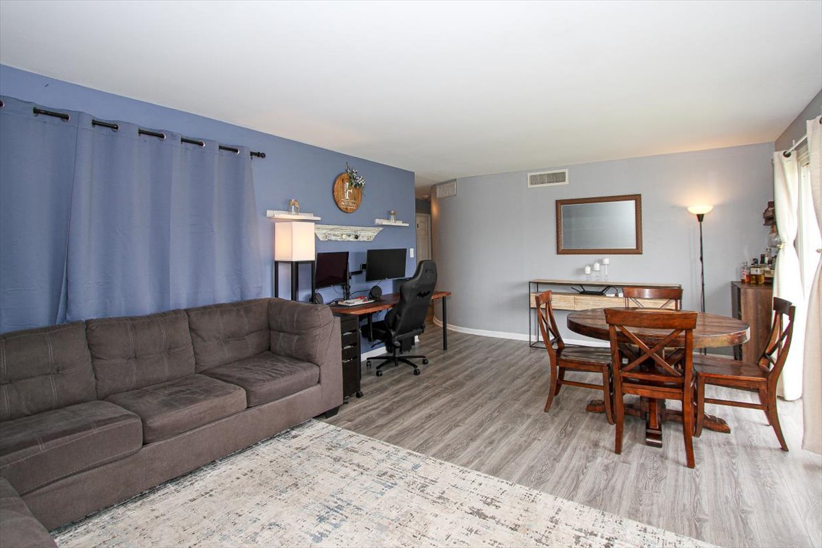 2300 Old Tavern Road Lisle IL 60532