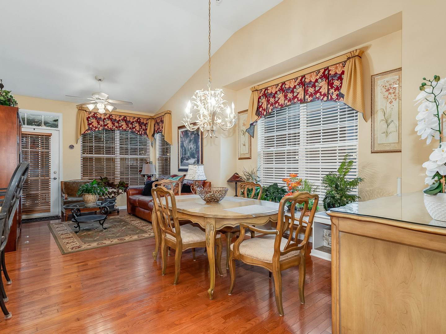 2805 Bond Circle Naperville IL 60563