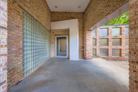 1872 North Clybourn Avenue Chicago IL 60614