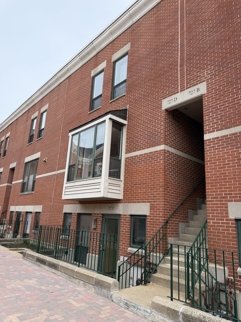 727 South Ashland Avenue Chicago IL 60607