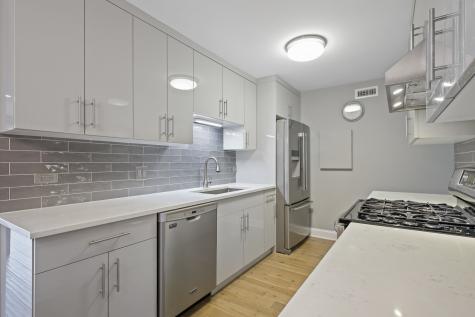 840 Wellington Avenue Elk Grove Village IL 60007