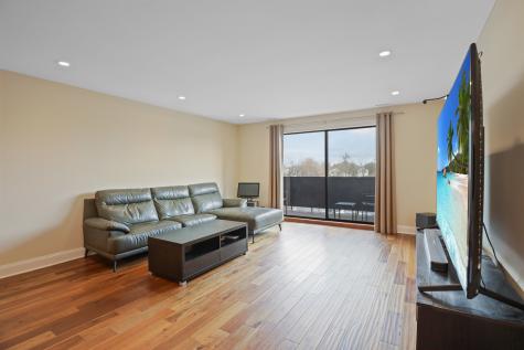 840 Wellington Avenue Elk Grove Village IL 60007