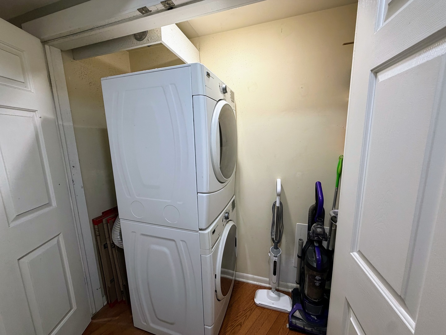 40 East Delaware Place Chicago IL 60611
