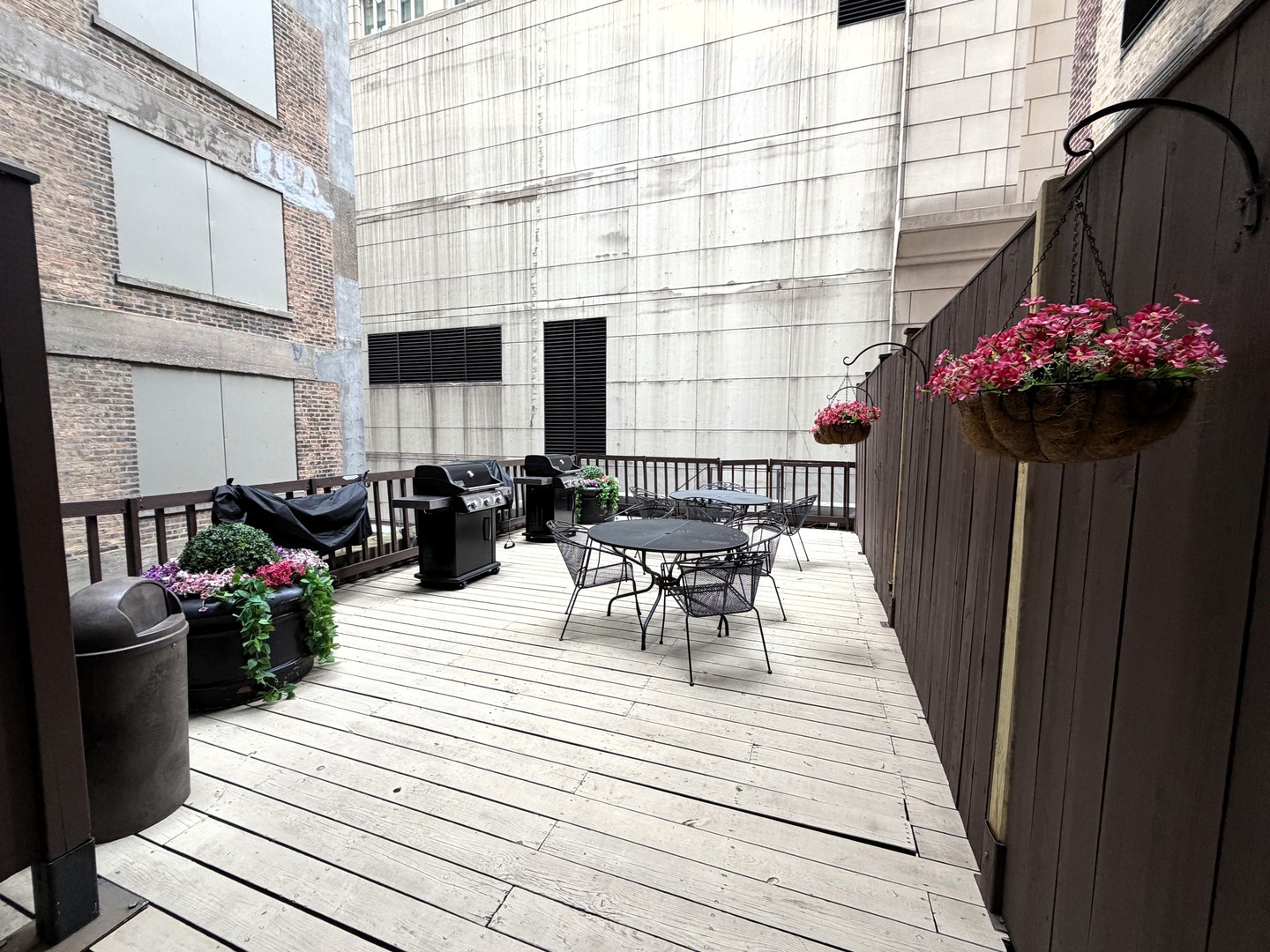 40 East Delaware Place Chicago IL 60611