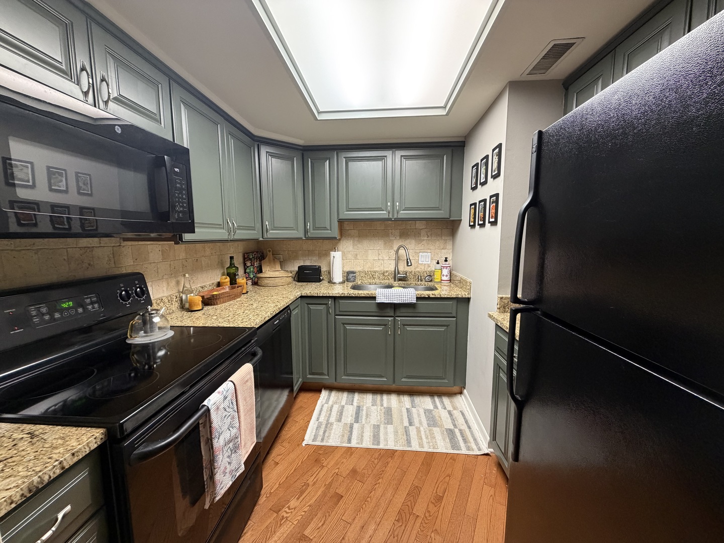 40 East Delaware Place Chicago IL 60611
