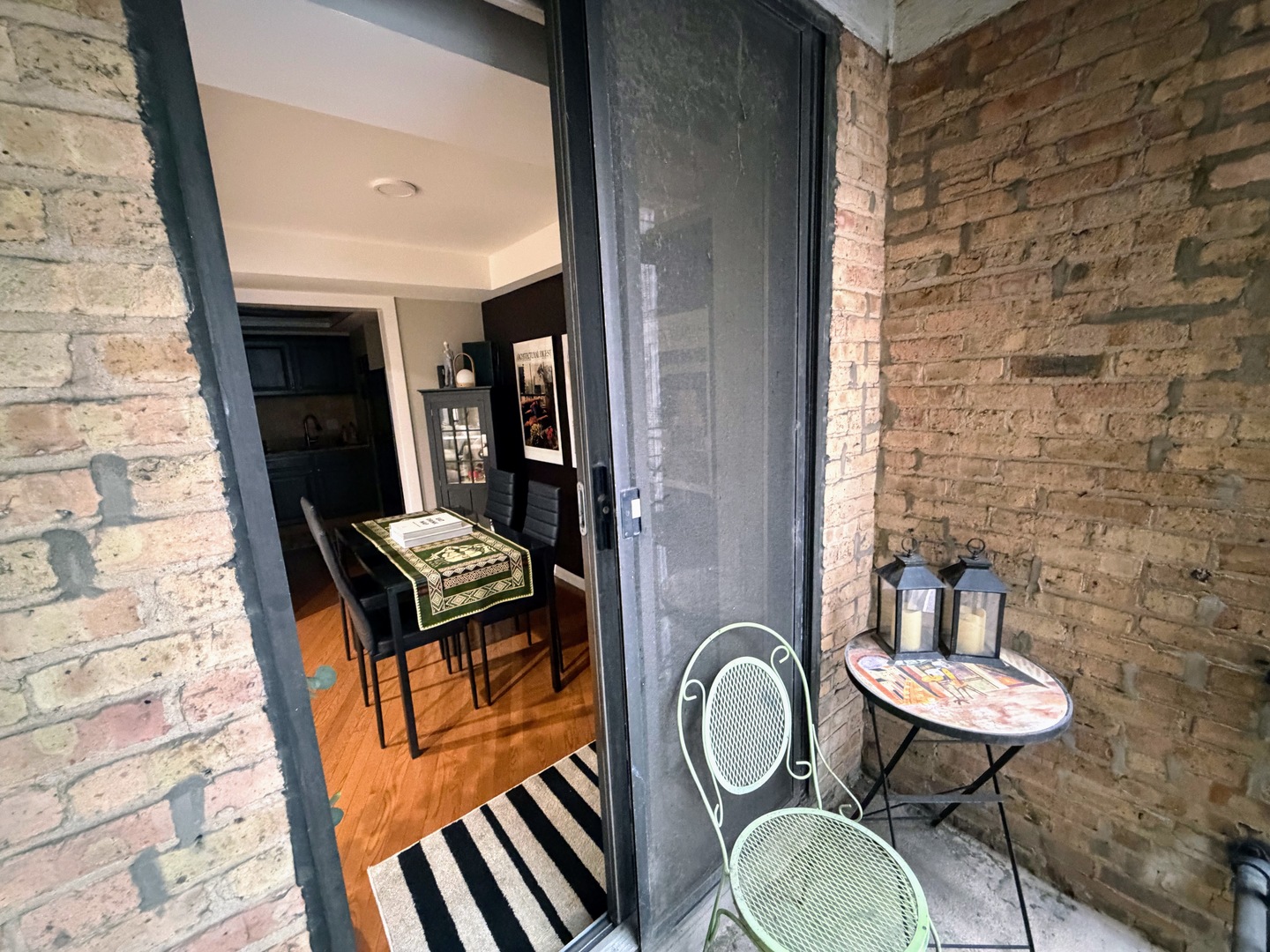 40 East Delaware Place Chicago IL 60611