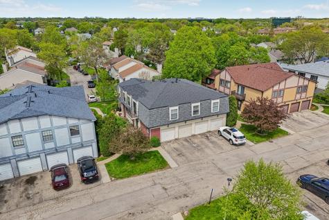 1308 Inverrary Lane Palatine IL 60074