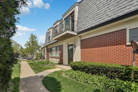 1308 Inverrary Lane Palatine IL 60074