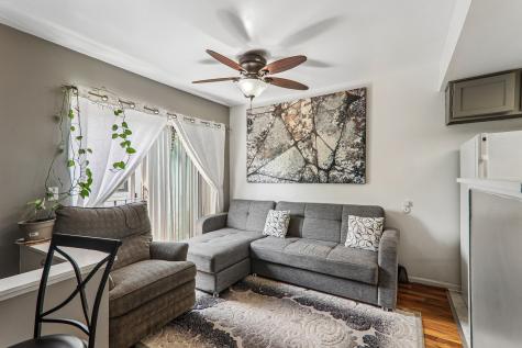 1308 Inverrary Lane Palatine IL 60074