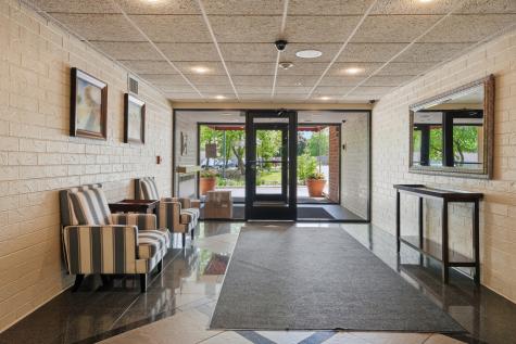 1800 Huntington Boulevard Hoffman Estates IL 60169
