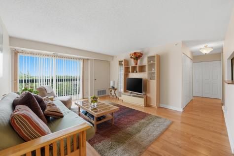 1800 Huntington Boulevard Hoffman Estates IL 60169