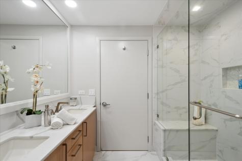 130 North Garland Court Chicago IL 60602