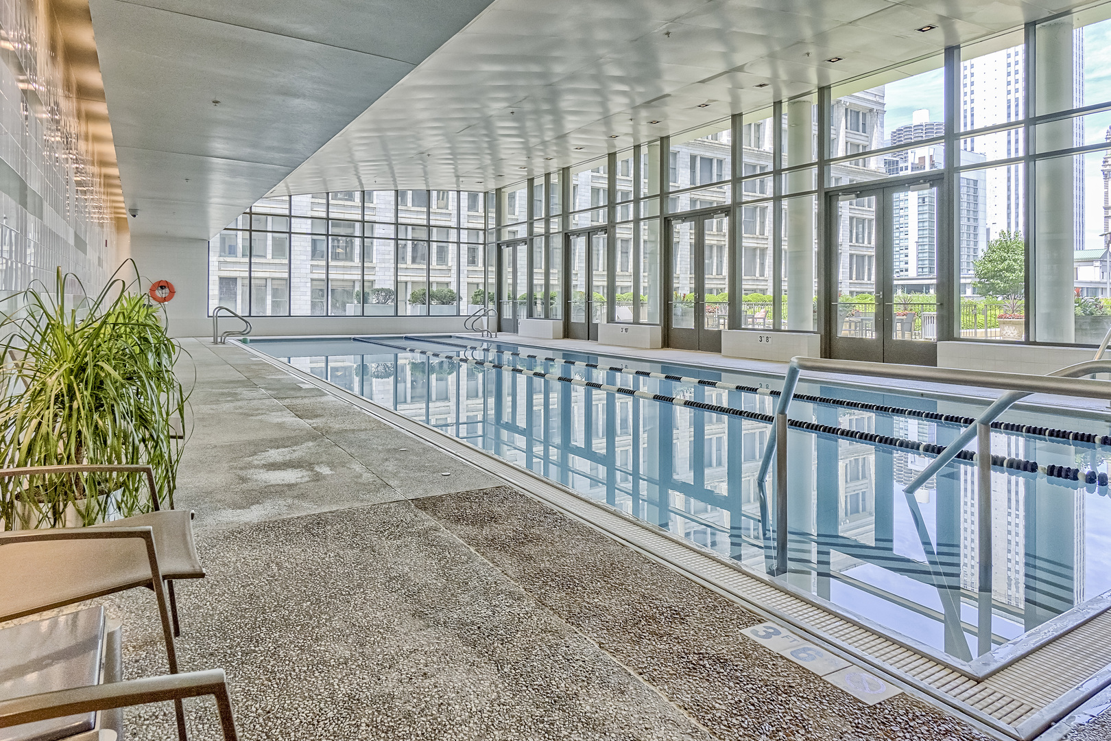 130 North Garland Court Chicago IL 60602