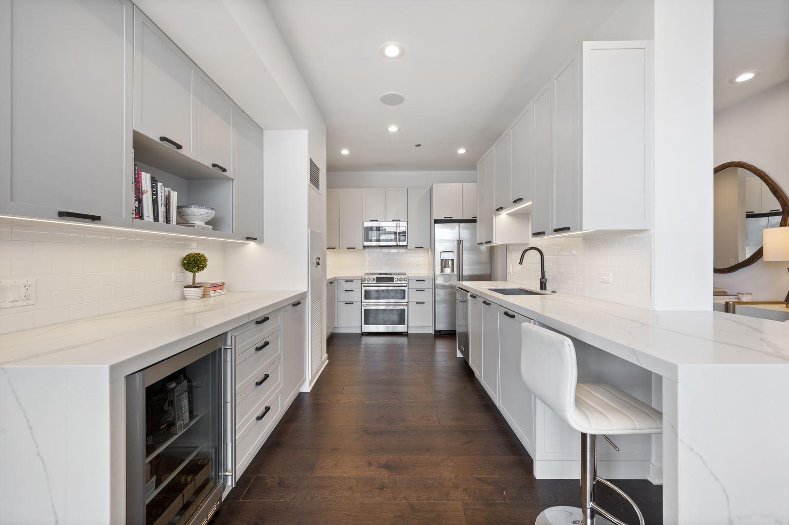 737 West Washington Boulevard Chicago IL 60661