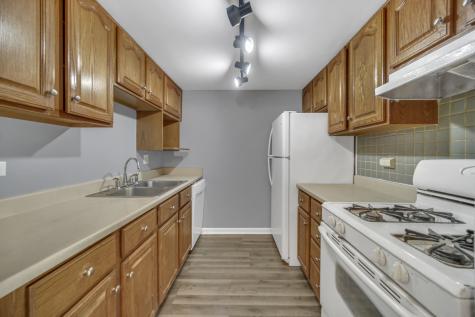 138 East Bailey Road Naperville IL 60565