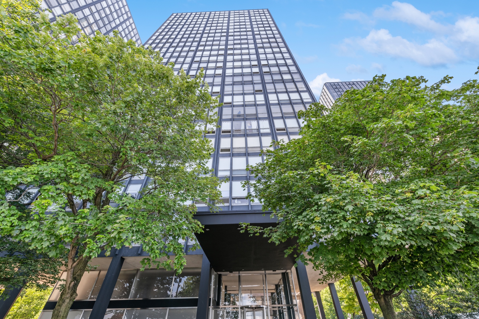 880 North Lake Shore Drive Chicago IL 60611