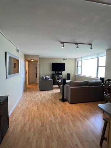 6301 North Sheridan Road Chicago IL 60660