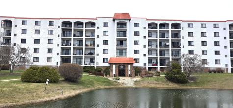 375 Plum Creek Drive Wheeling IL 60090