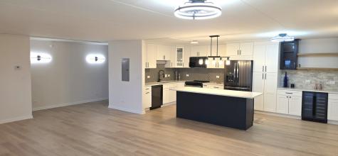 375 Plum Creek Drive Wheeling IL 60090