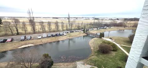 375 Plum Creek Drive Wheeling IL 60090