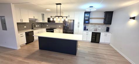 375 Plum Creek Drive Wheeling IL 60090