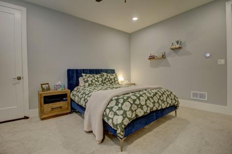 2438 North Western Avenue Chicago IL 60647