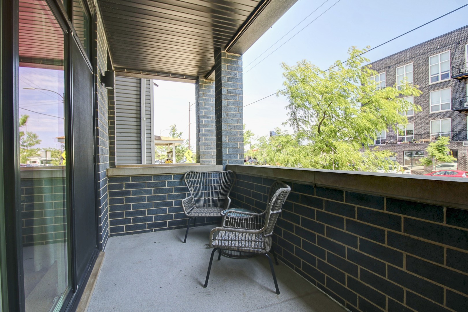 2438 North Western Avenue Chicago IL 60647