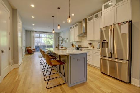 2438 North Western Avenue Chicago IL 60647