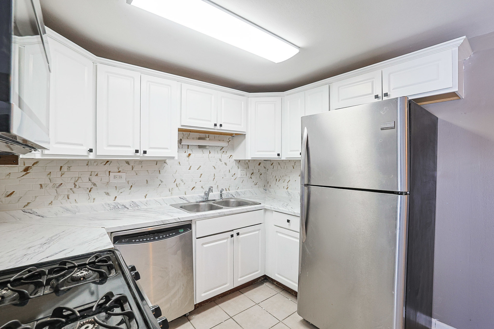 1304 Yarmouth Court Schaumburg IL 60193