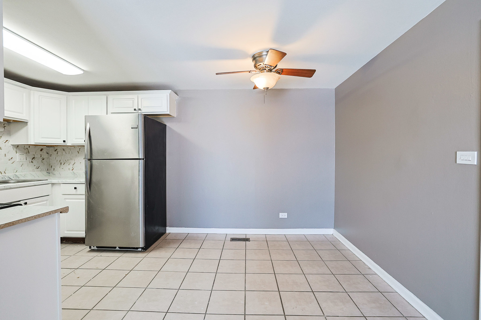 1304 Yarmouth Court Schaumburg IL 60193