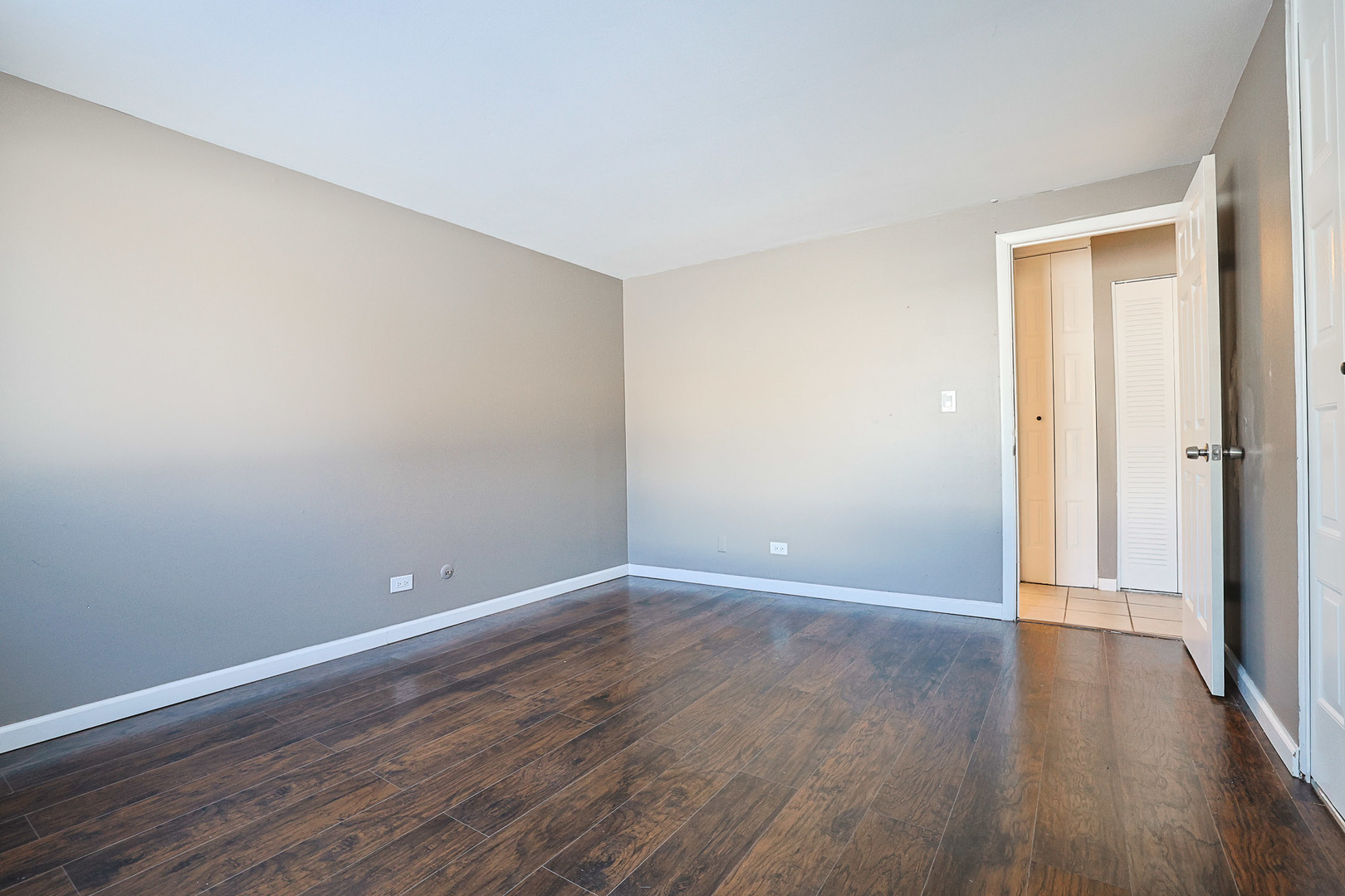 1304 Yarmouth Court Schaumburg IL 60193