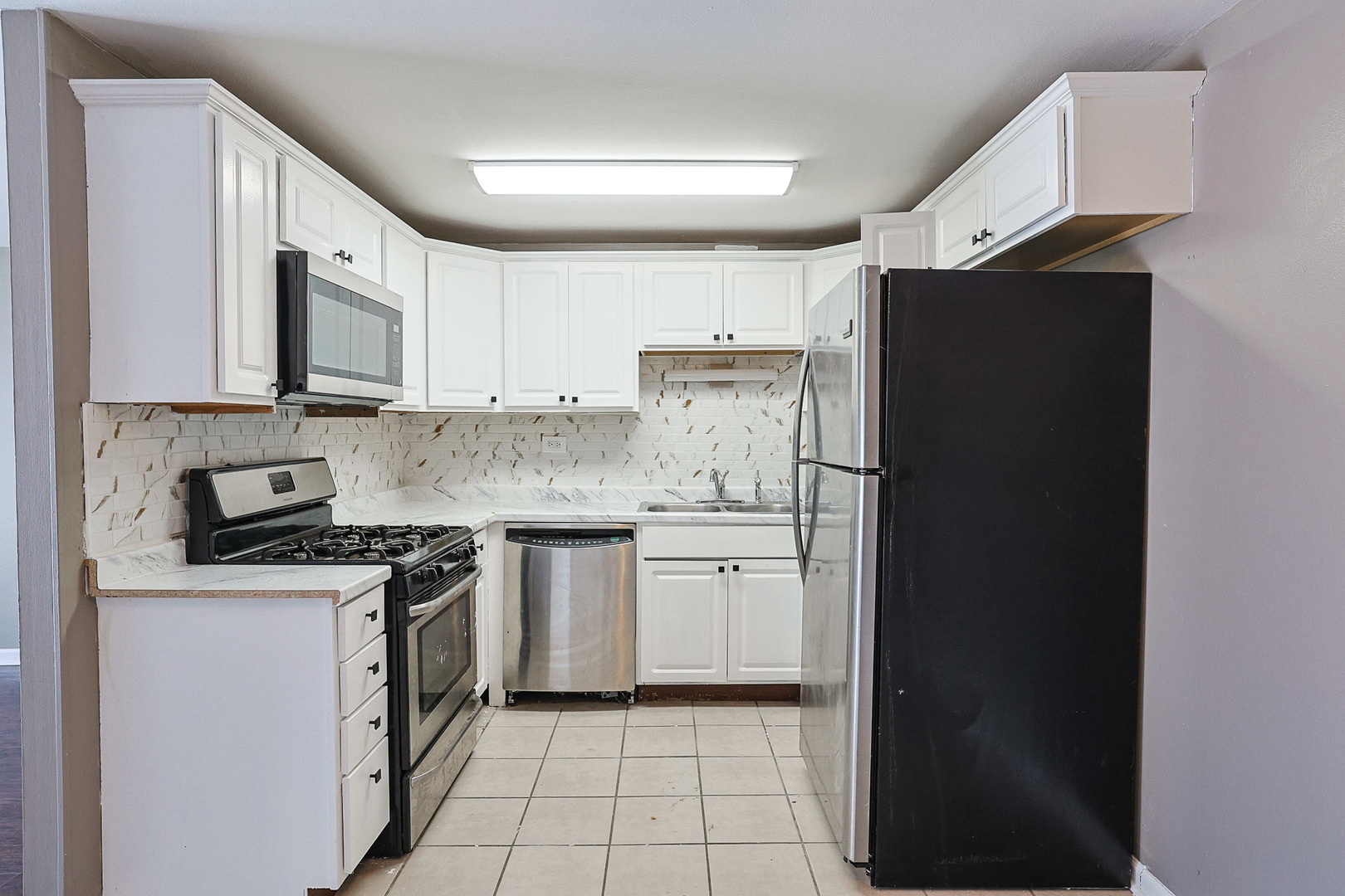 1304 Yarmouth Court Schaumburg IL 60193