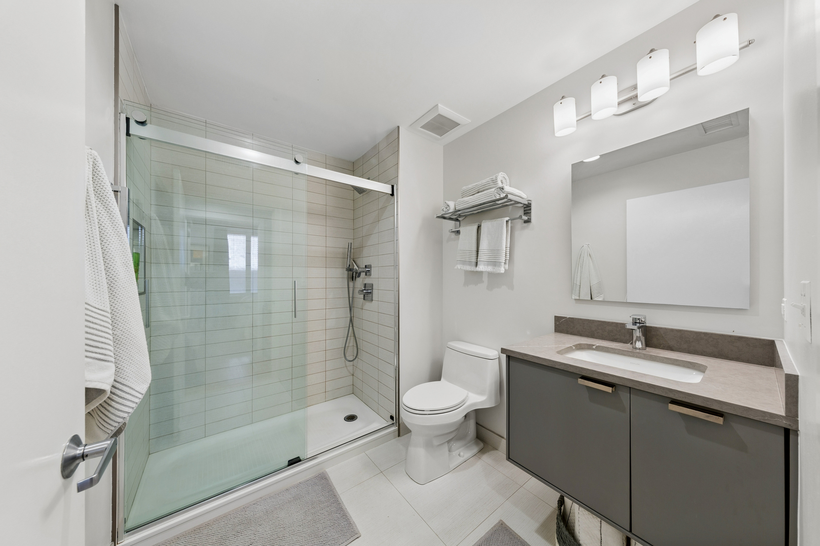 1422 North La Salle Drive Chicago IL 60610