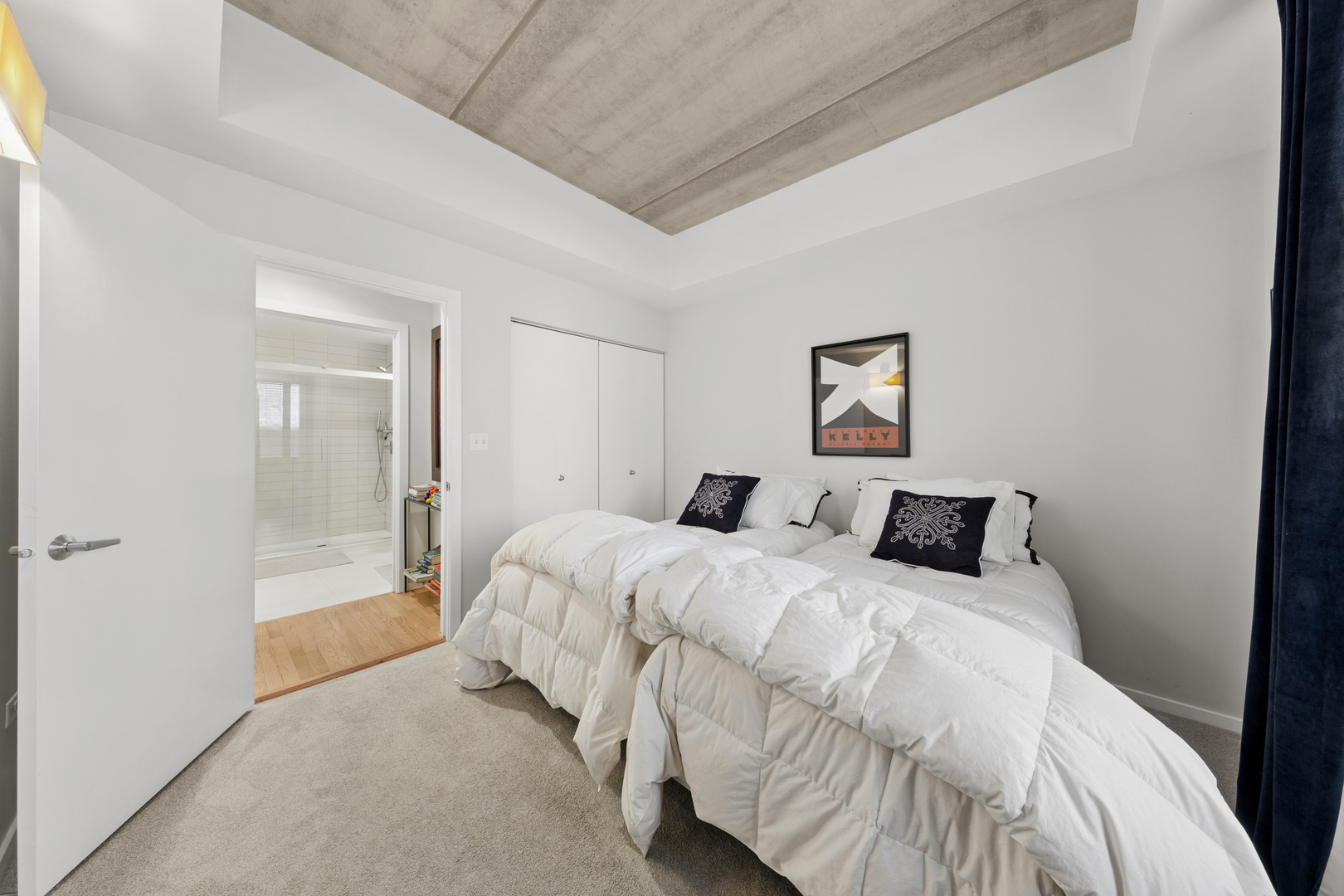 1422 North La Salle Drive Chicago IL 60610