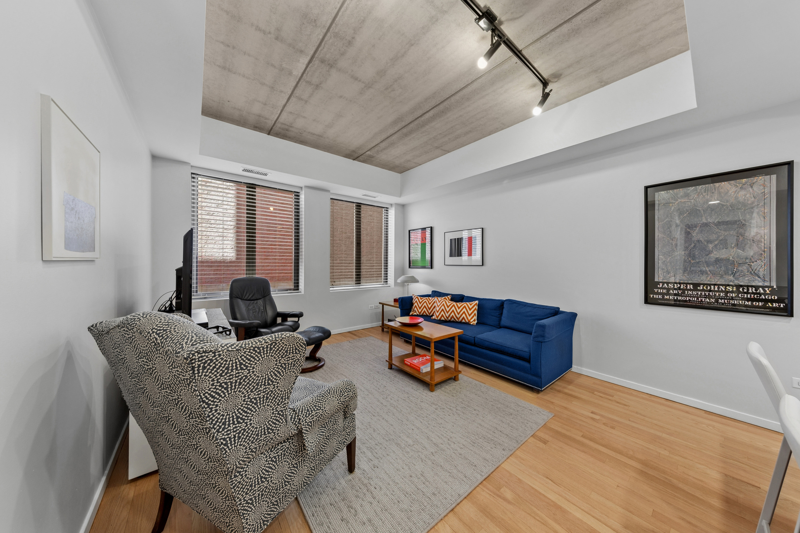 1422 North La Salle Drive Chicago IL 60610